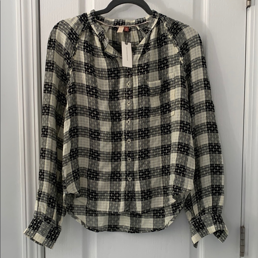 Anthropologie Pilcro‎  Black and White Cuffed Sleeve Blouse